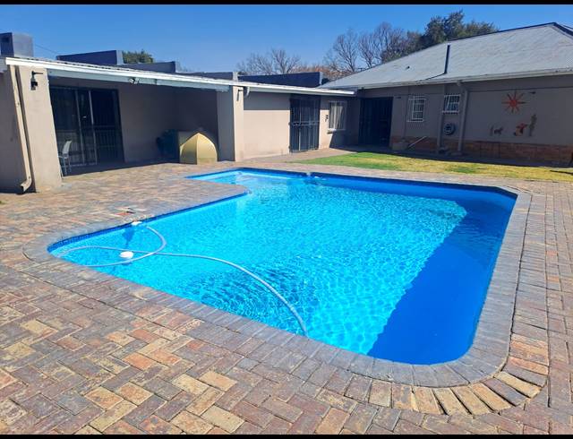 3 BEDROOM HOUSE FOR SALE IN DUNCANVILLE